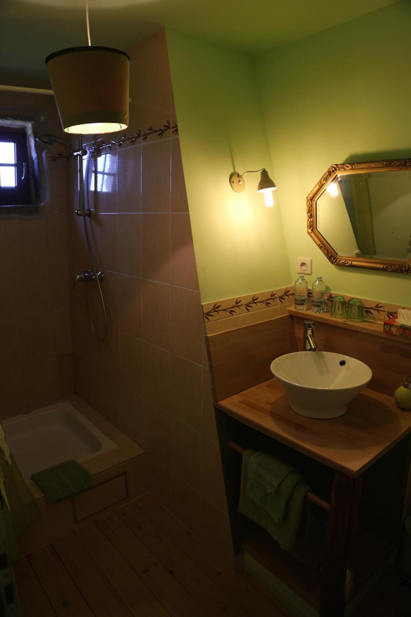 Les Grandes Fontaines Bed and Breakfast La Longine Exteriör bild