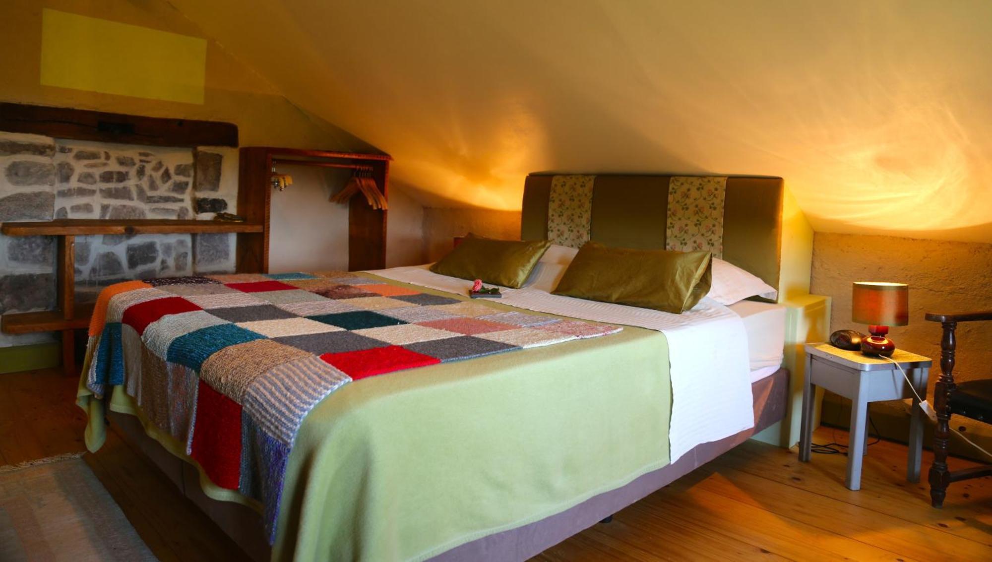 Les Grandes Fontaines Bed and Breakfast La Longine Exteriör bild