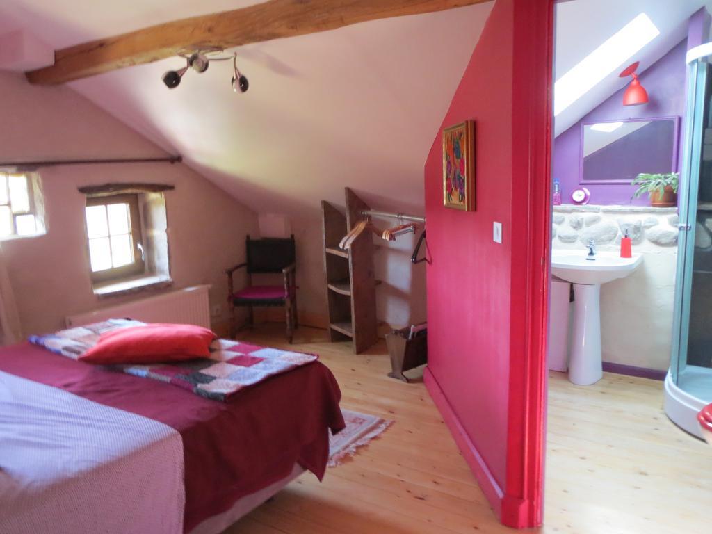 Les Grandes Fontaines Bed and Breakfast La Longine Exteriör bild