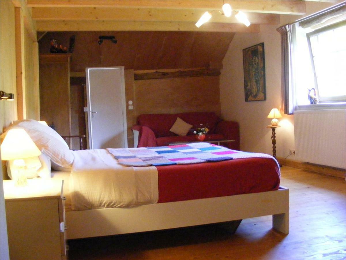 Les Grandes Fontaines Bed and Breakfast La Longine Exteriör bild